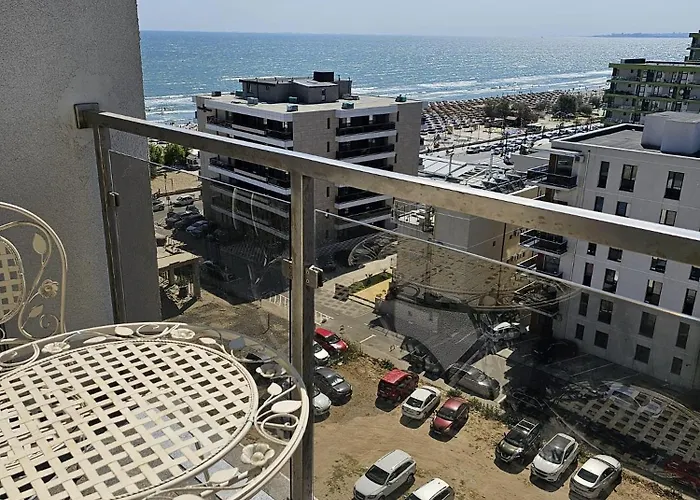 Ola Azul - Endless Summer Mamaia Nord